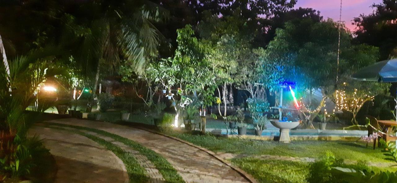 Green Edge Residences Dambulla Bagian luar foto