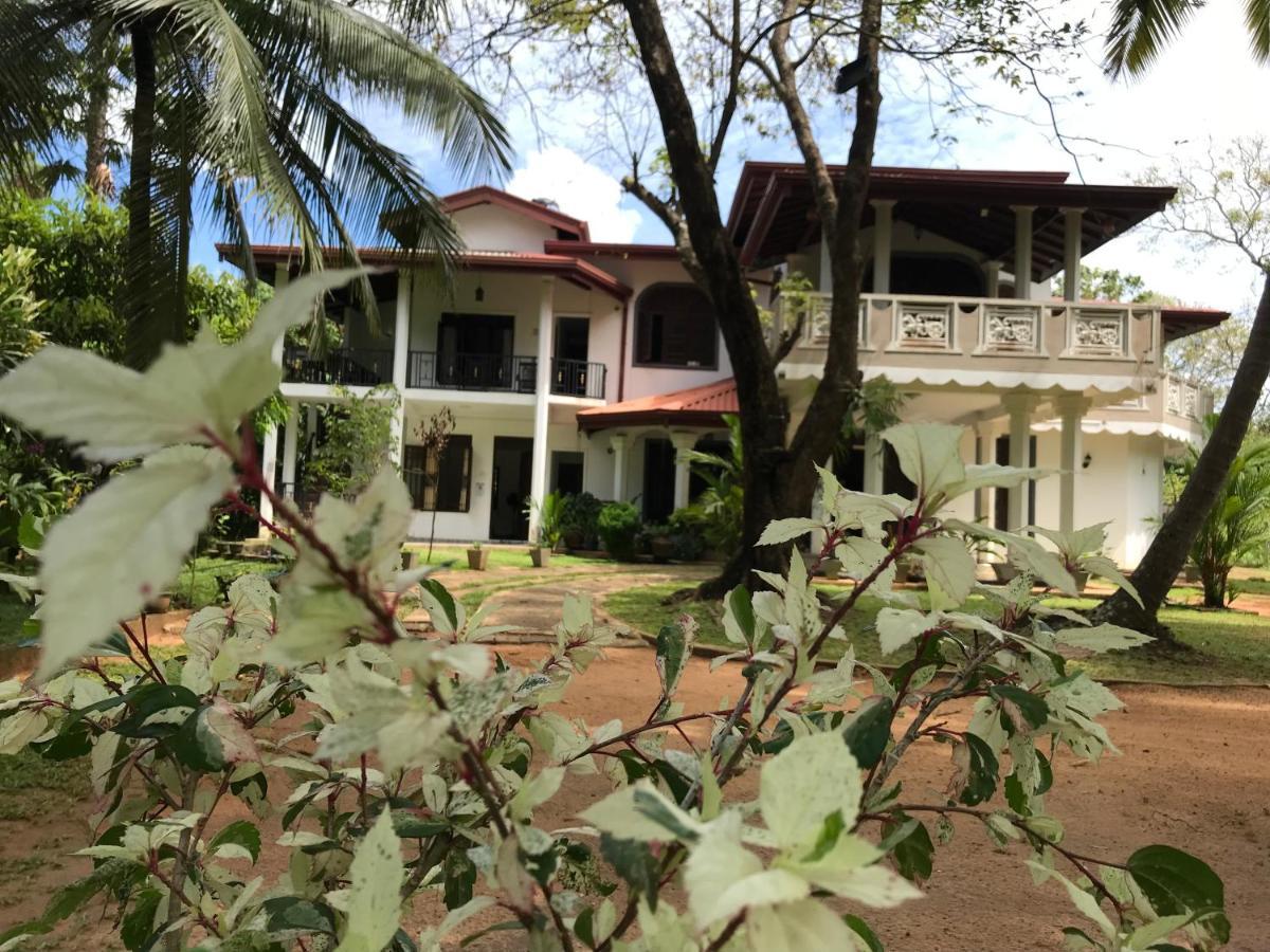 Green Edge Residences Dambulla Bagian luar foto