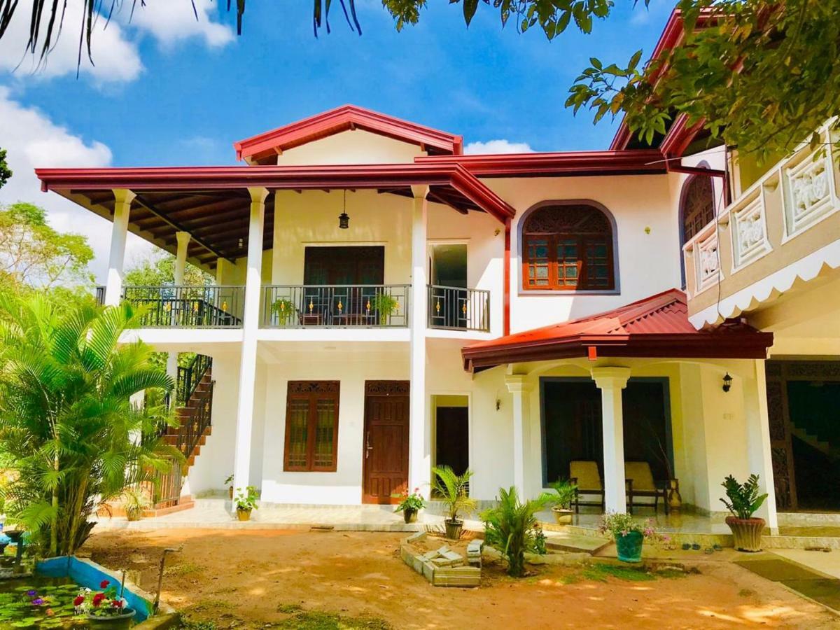 Green Edge Residences Dambulla Bagian luar foto