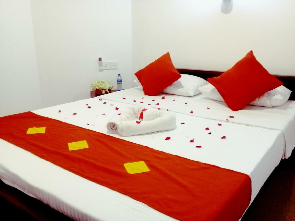 Green Edge Residences Dambulla Bagian luar foto