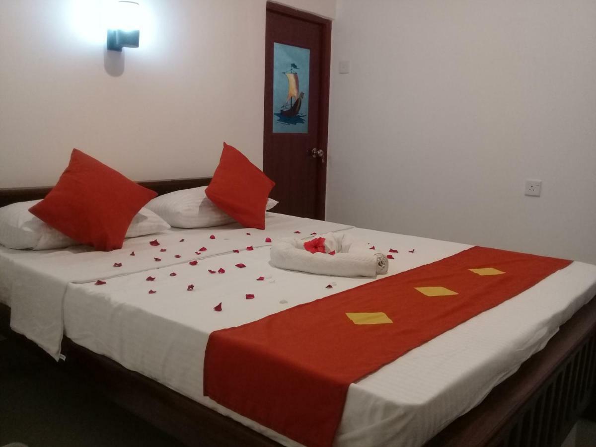 Green Edge Residences Dambulla Bagian luar foto
