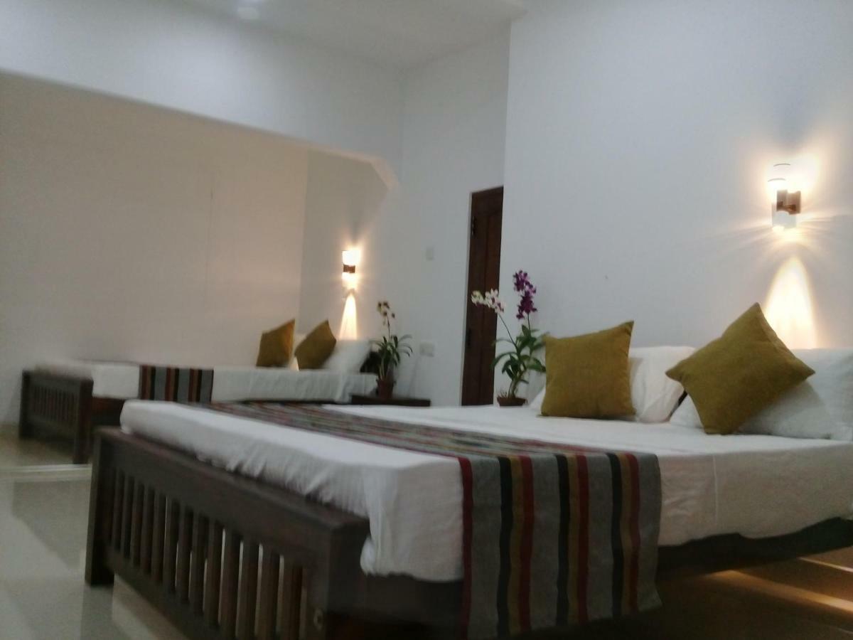 Green Edge Residences Dambulla Bagian luar foto